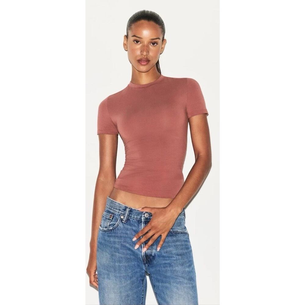 Skims Cotton Jersey T-Shirt in Redwood Size Medium